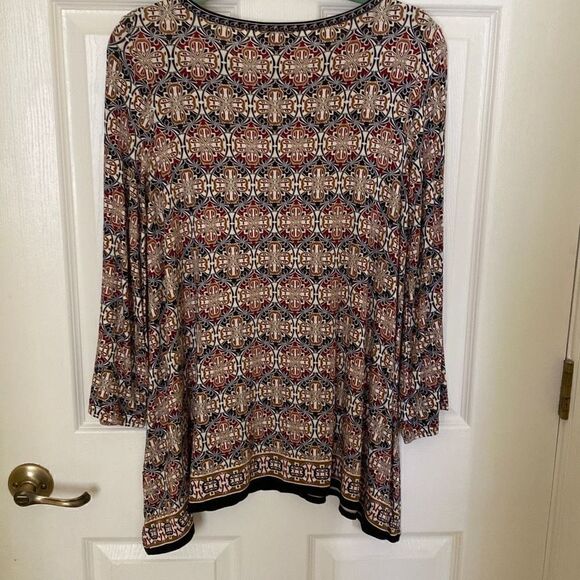 Max Edition Women’s Navy Print Tunic with Bell Sleeves and Asymmetric Hem, Size - Picture 6 of 8